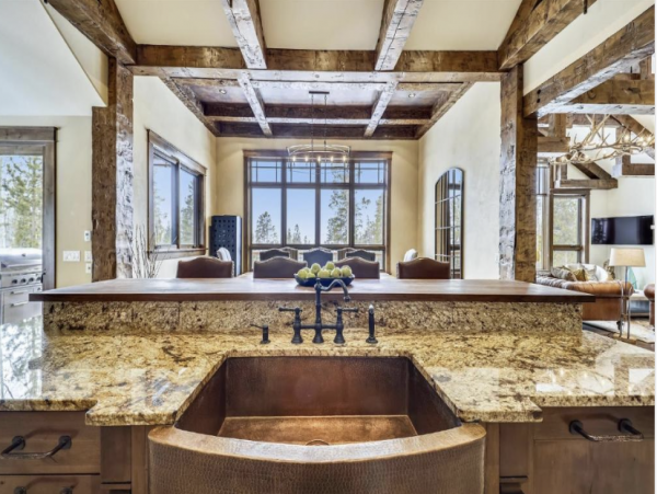 Luxury Five Bedroom Mountain Residence.