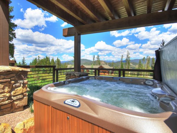 Luxury Five Bedroom Breckenridge Vacation Home 12 Guests