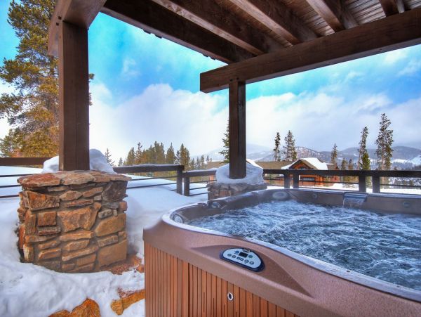 Luxury Five Bedroom Breckenridge Vacation Home 12 Guests