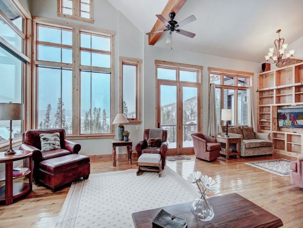 Luxury Five Bedroom Breckenridge Vacation Home 12 Guests