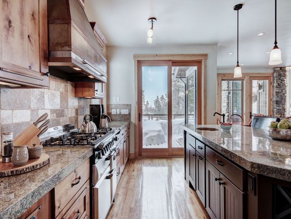 Luxury Five Bedroom Breckenridge Vacation Home 12 Guests