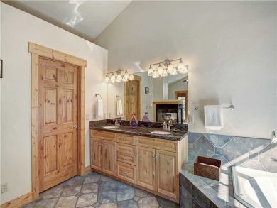 Breckenridge Home 937286 Breckenridge Home 937286