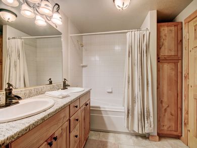 Breckenridge Home 937290 Breckenridge Home 937290