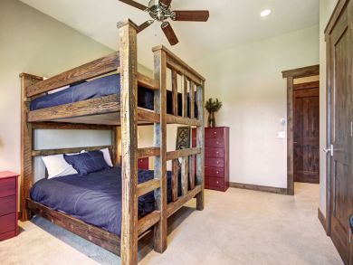 Breckenridge Home 937299 Breckenridge Home 937299