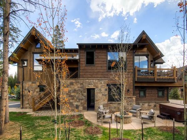Luxury  Four Bedroom Vacation Home in Breckenridge