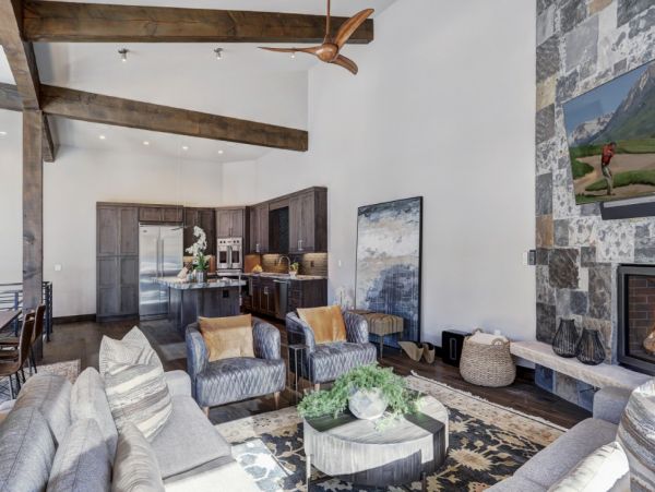 Four Bedroom  Walk to Lift Vacation Home in Breckenridge