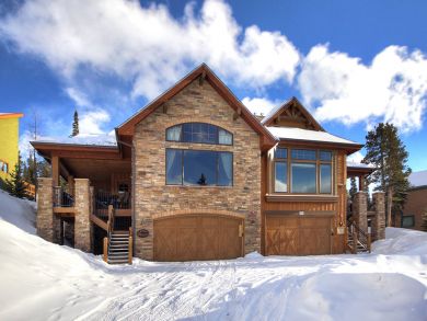 Breckenridge Four Bedroom Home With Mountain Views Sleeps 16