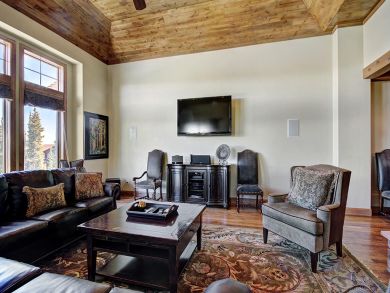 Breckenridge Four Bedroom Home With Mountain Views Sleeps 16