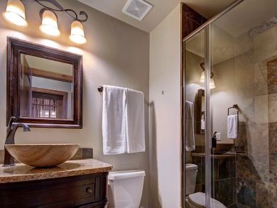 Breckenridge Four Bedroom Home With Mountain Views Sleeps 16