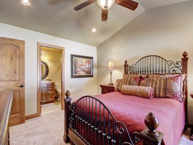 Breckenridge Four Bedroom Home With Mountain Views Sleeps 16