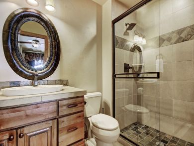 Breckenridge Four Bedroom Home With Mountain Views Sleeps 16