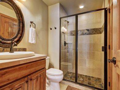 Breckenridge Four Bedroom Home With Mountain Views Sleeps 16