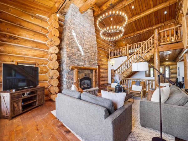Luxury Breckenridge 6 Bedroom Home Sleeps 12