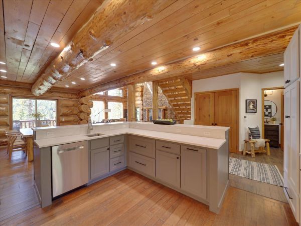 Luxury Breckenridge 6 Bedroom Home Sleeps 12