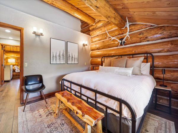 Luxury Breckenridge 6 Bedroom Home Sleeps 12