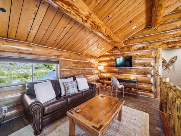 Luxury Breckenridge 6 Bedroom Home Sleeps 12