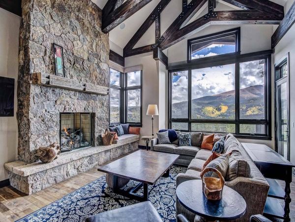 Luxury Six Bedroom Mountain Home in Breckenridge Sleeps 14