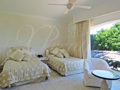 Acapulco Home 937342