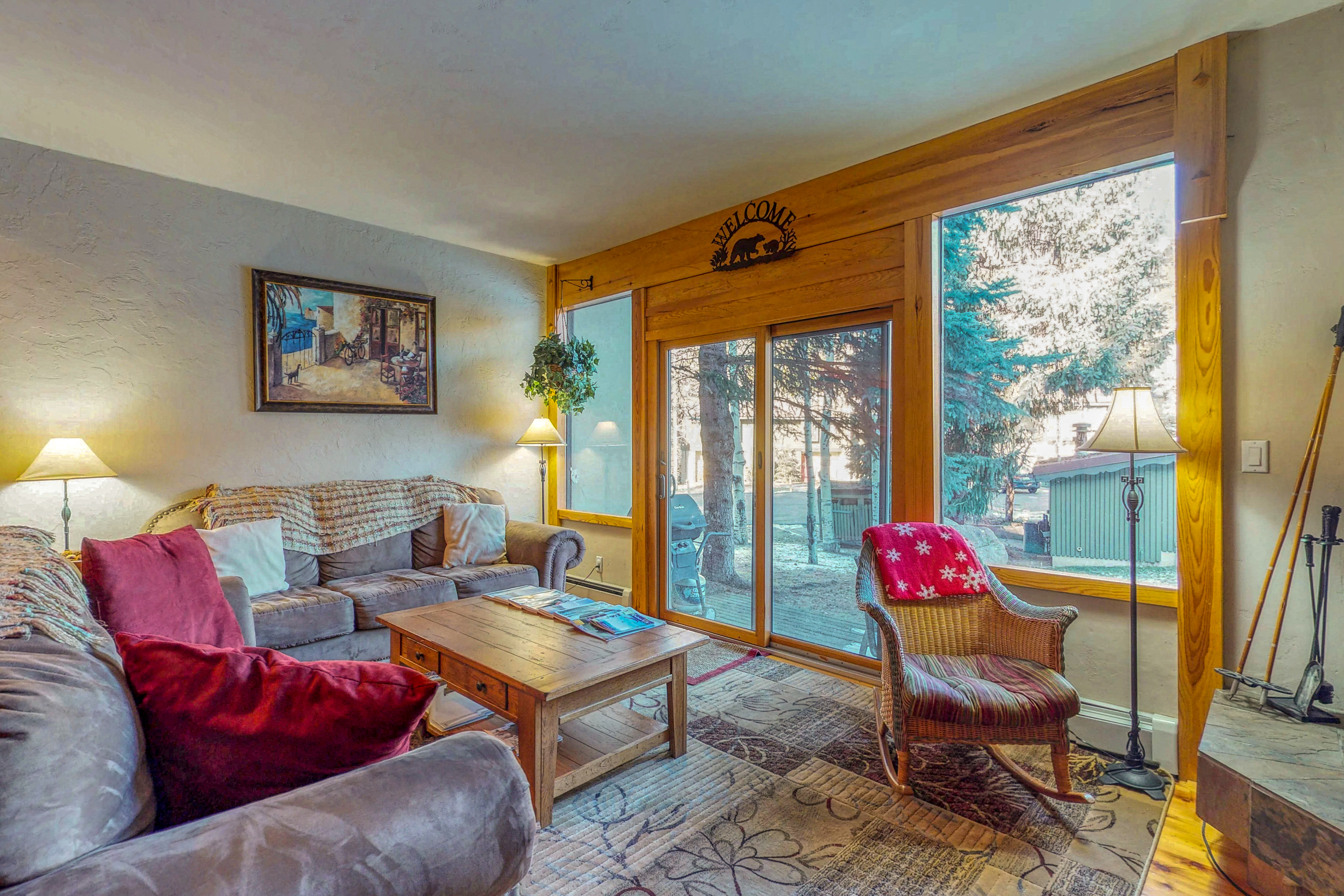 Two Story Townhome with Shared Pool and Hot Tub