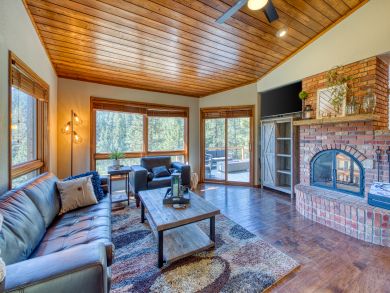 Four Bedroom Vacation Rental Home in Breckenridge
