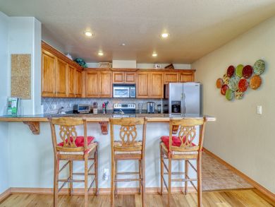 Avon Condo 937524 Avon Condo 937524