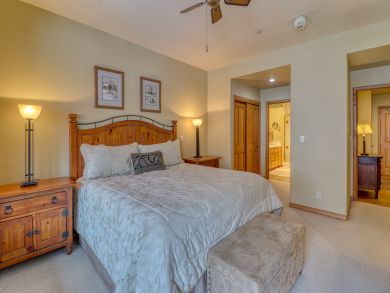 Avon Condo 937524 Avon Condo 937524