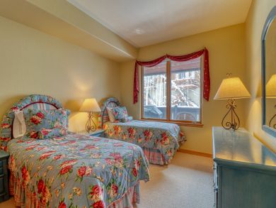Avon Condo 937524 Avon Condo 937524