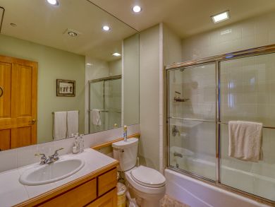 Avon Condo 937524 Avon Condo 937524