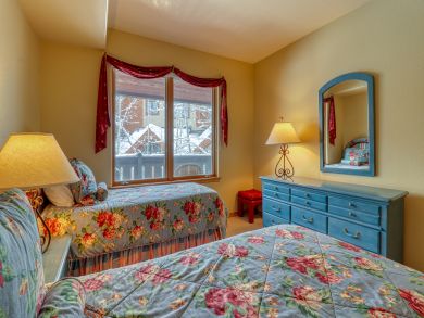 Avon Condo 937524 Avon Condo 937524