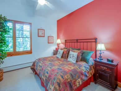 Avon Condo 937540