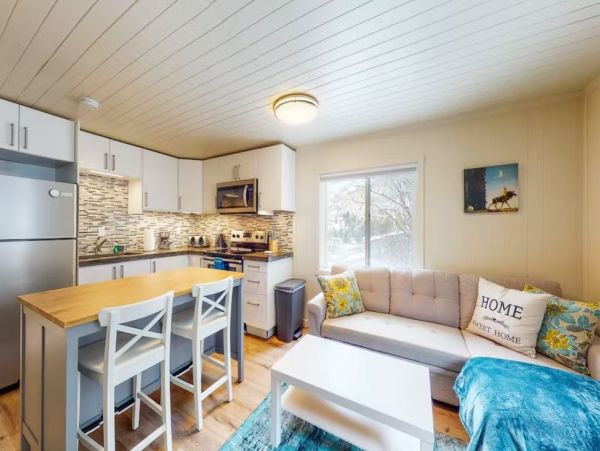 Large Mountain Retreat Vail Shuttle Route