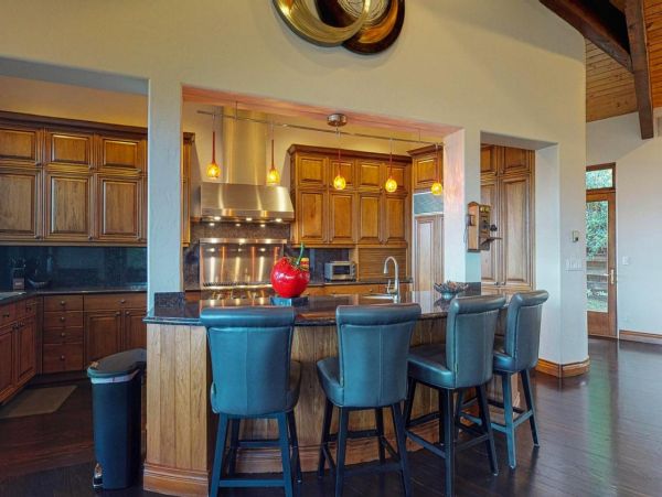 Gorgeous 5 Bedroom Vacation Home in Snowmass Sleeps 14