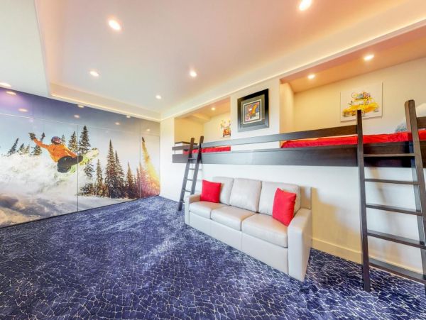 Gorgeous 5 Bedroom Vacation Home in Snowmass Sleeps 14
