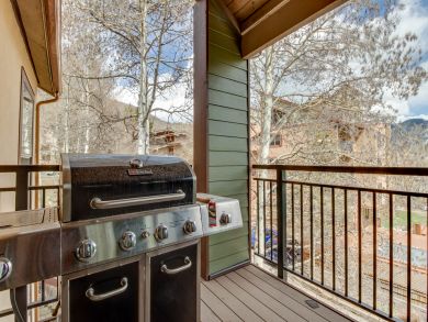 3 bedroom plus loft West Vail Condo on shuttle 3 bedroom plus loft West Vail Condo on shuttle