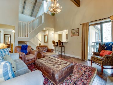 3 bedroom plus loft West Vail Condo on shuttle 3 bedroom plus loft West Vail Condo on shuttle