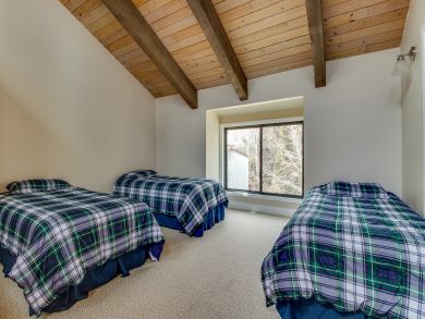 3 bedroom plus loft West Vail Condo on shuttle 3 bedroom plus loft West Vail Condo on shuttle