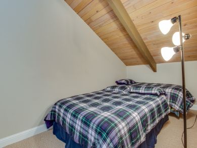 3 bedroom plus loft West Vail Condo on shuttle 3 bedroom plus loft West Vail Condo on shuttle