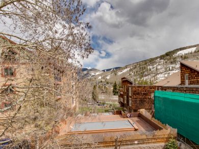 3 bedroom plus loft West Vail Condo on shuttle 3 bedroom plus loft West Vail Condo on shuttle