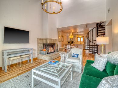 Avon Condo 937768