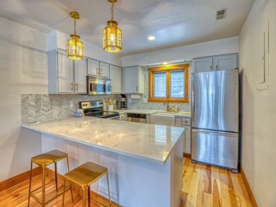 Avon Condo 937768