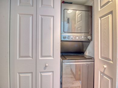 Avon Condo 937768