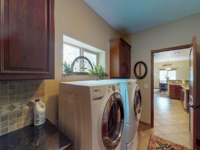 Breckenridge Home 937773