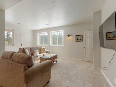 Breckenridge Two Bedroom Rental with Mountain View Sleeps 6 Breckenridge Two Bedroom Rental with Mountain View Sleeps 6