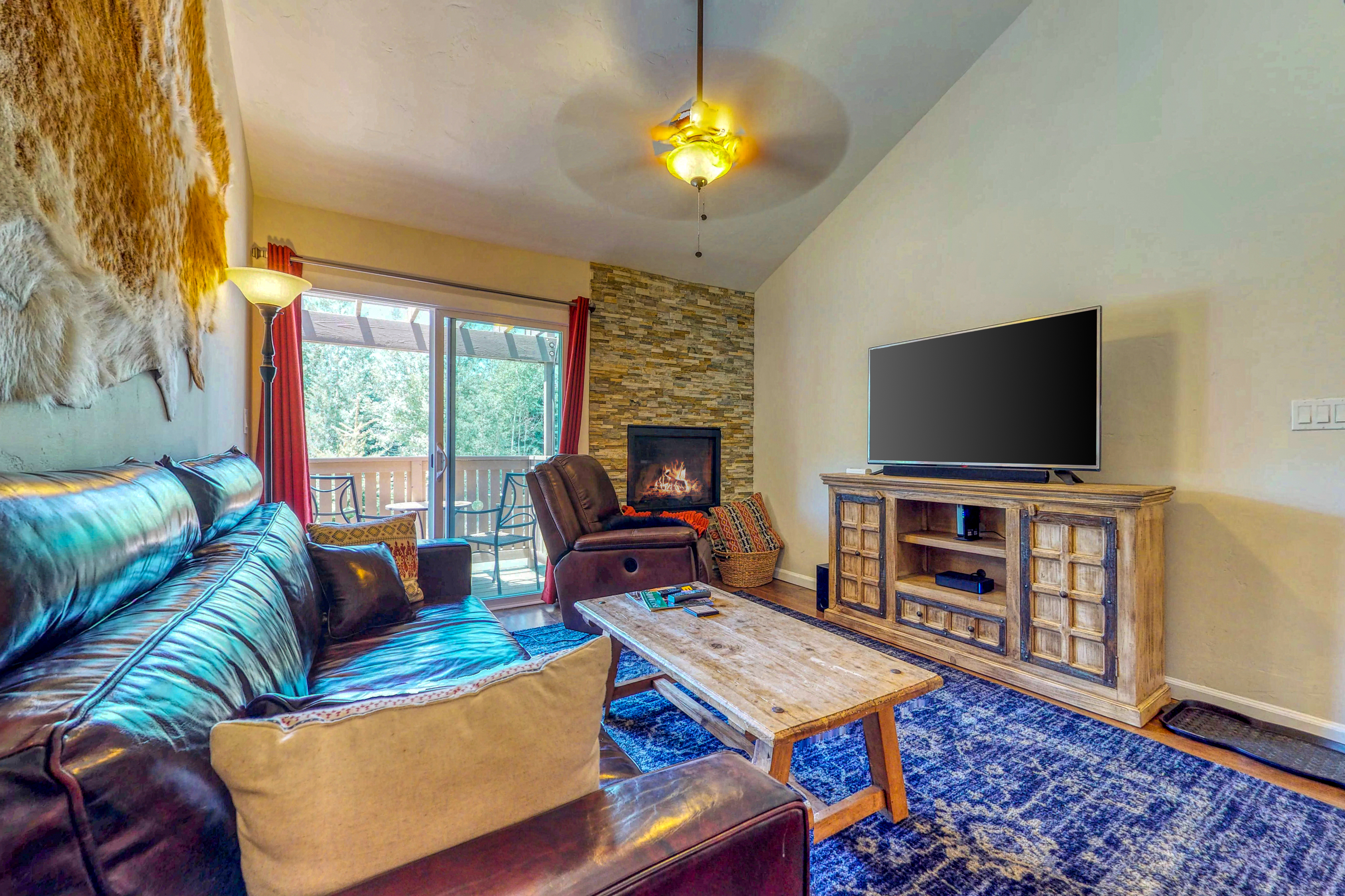 Avon Condo 937846