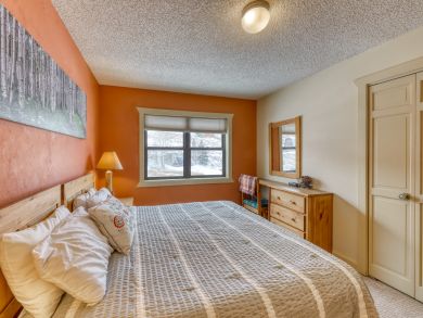 Aspen Condo 937851