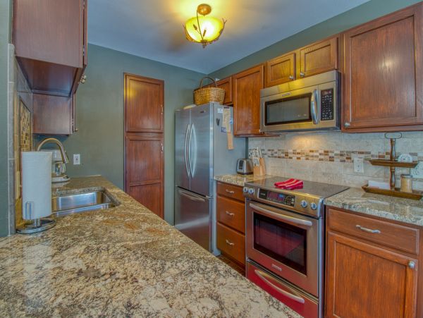 Three Bedroom Rental Home in Arrowhead