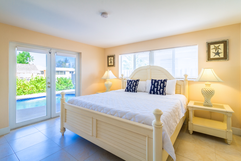 Three Bedroom Canal Front Rental Home in Marathon