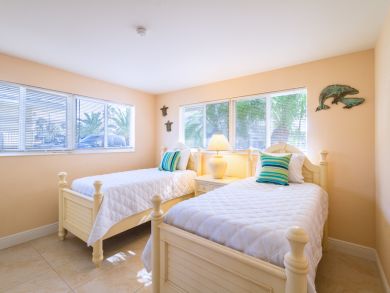 Three Bedroom Canal Front Rental Home in Marathon