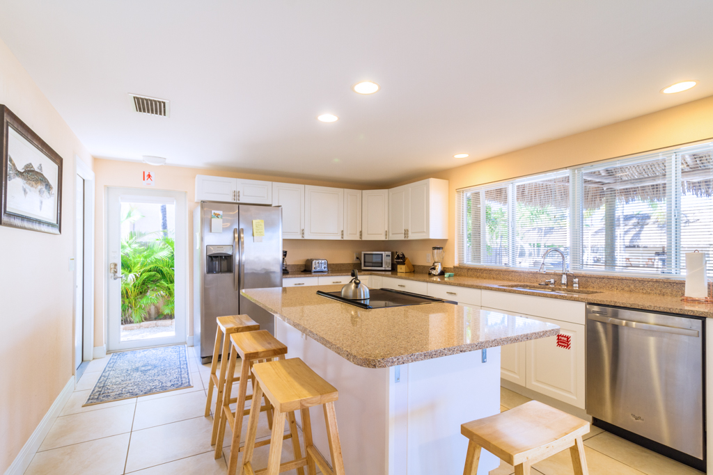 Three Bedroom Canal Front Rental Home in Marathon