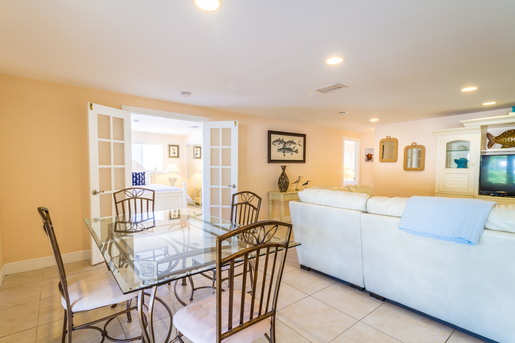 Three Bedroom Canal Front Rental Home in Marathon
